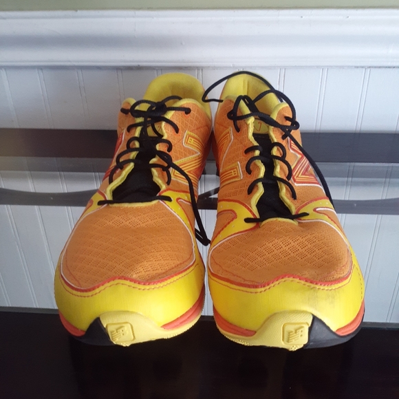 new balance 609  orange